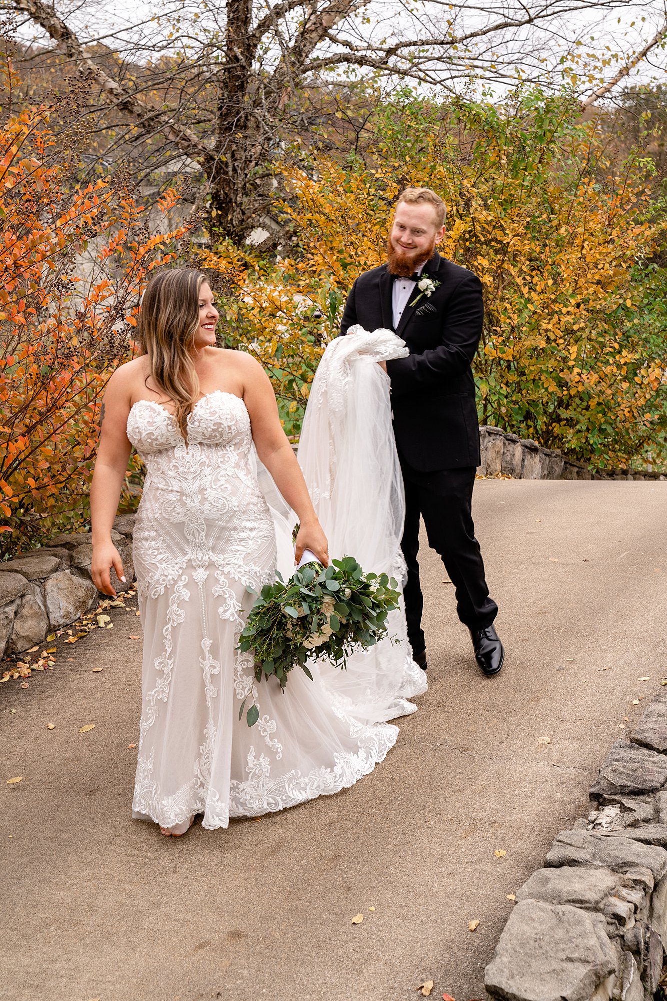 Inside a Wedding Planners Save-the-day Kit! - Misty Willinger